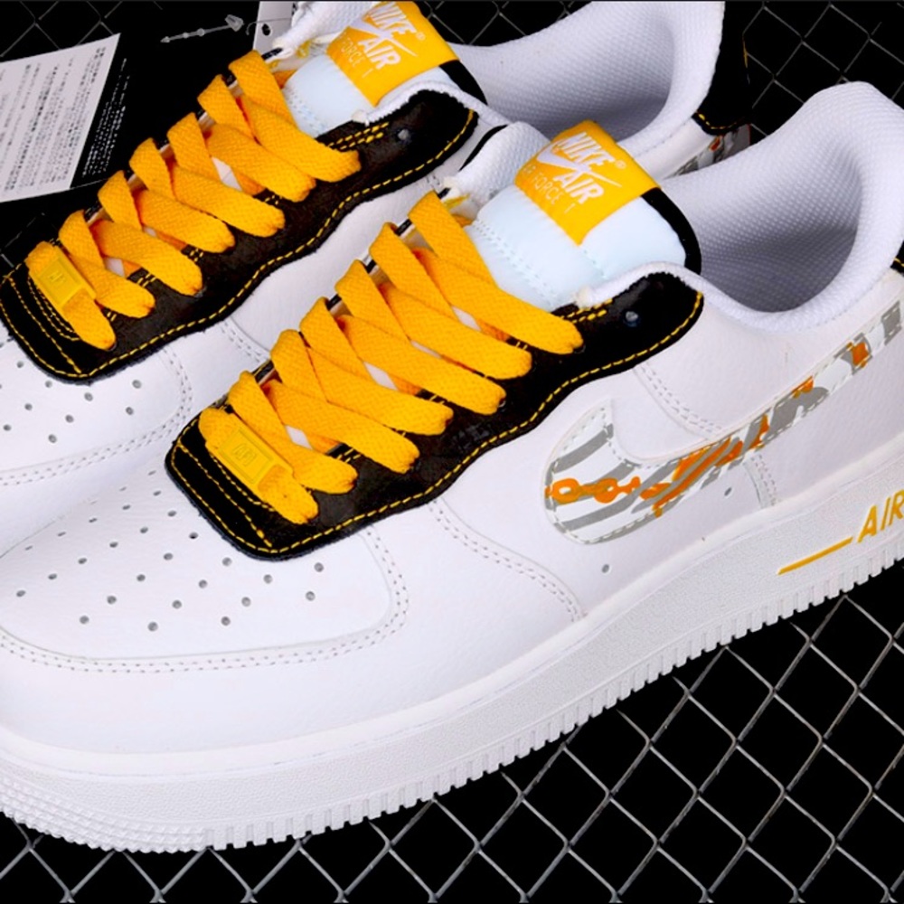 These are brand new Nike Air forces